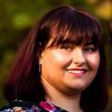 alexandra-buturuga-220x220